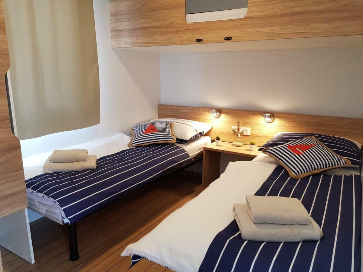 Mobile Home Biograd Na Moru Gapi House Exterior photo